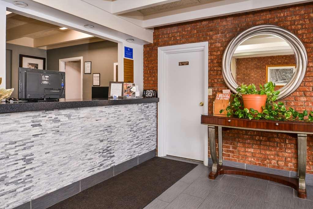 Americas Best Value Inn Augusta Historic Downtown Interior photo