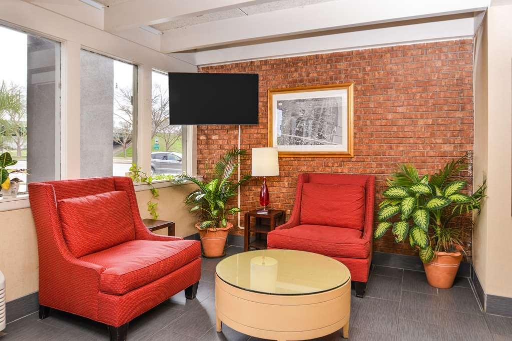 Americas Best Value Inn Augusta Historic Downtown Interior photo